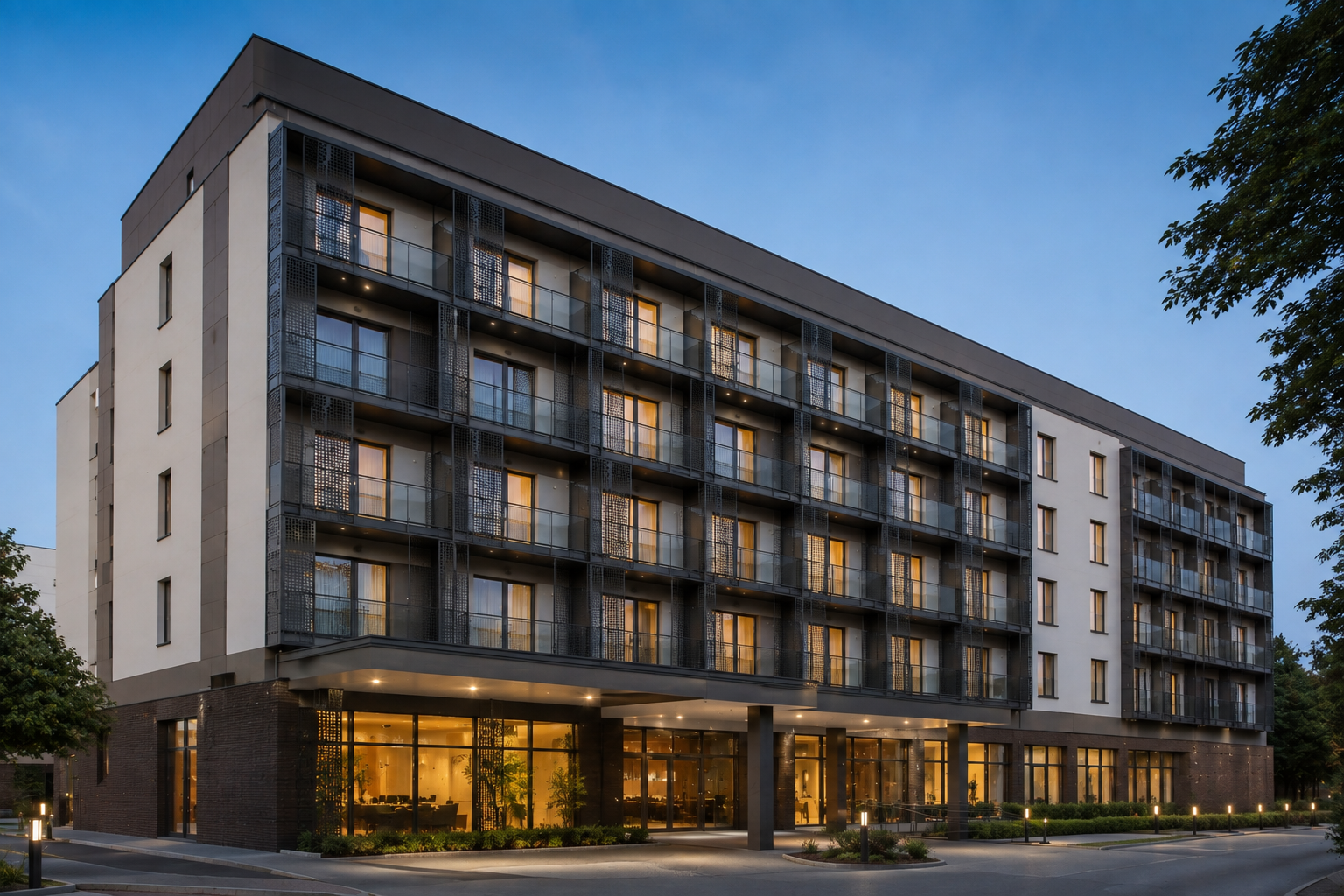 Hotel homlokzat felújítás, Békéscsaba, referencia kép